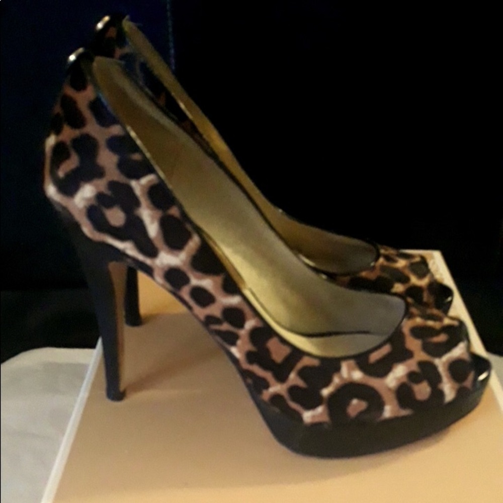 Micheal Michael kors leopard print heels